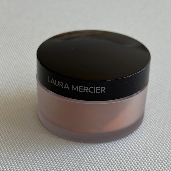 NWT Laura Mercier Secret Brightening Under Eye Setting Powder - Picture 2 of 3
